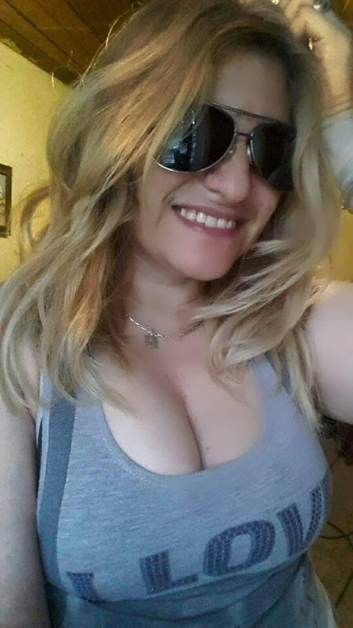 Caliente morbosa con ganas de sexo, Hola, te busco a ti que tienes muchas ganas de sexo-