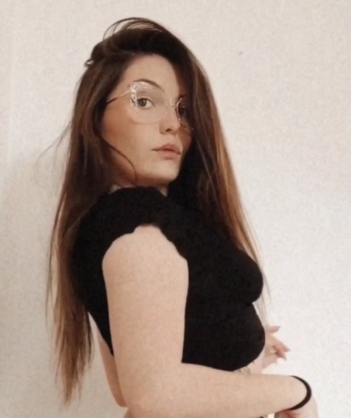 Soy una mujer divorciada con la mente abierta con ganas de experimentar cosas nuevas
