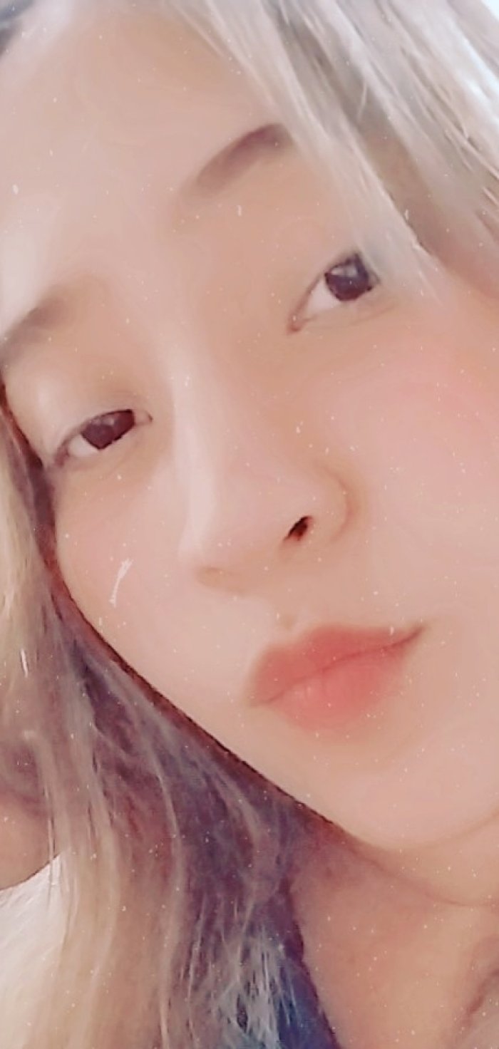 Hola! Te apetece hablar con una mujer tan cachonda como?