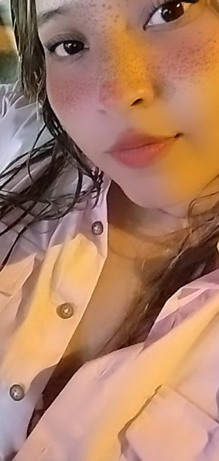 Hola! Te apetece hablar con una mujer tan cachonda como?