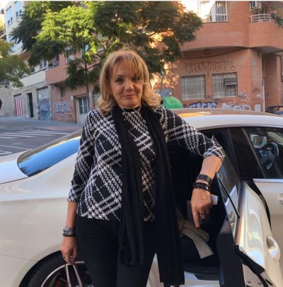 ¿Te apetece hablar conmigo? Busco hablar con un hombre maduro Sexo telefónico.