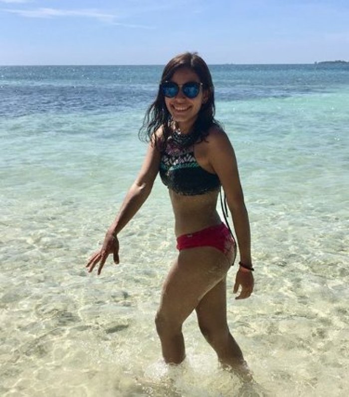 Chica morena, simpática con ganas de conocer a chicos