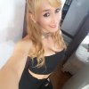 Muy atractiva, interesante, culta, divertida, dominante y perversa. Busco maduritos que sepan como complacer a una mujer muy necesitada. Me gustaría tener sexo con hombres que sepan hacerme disfrutar.