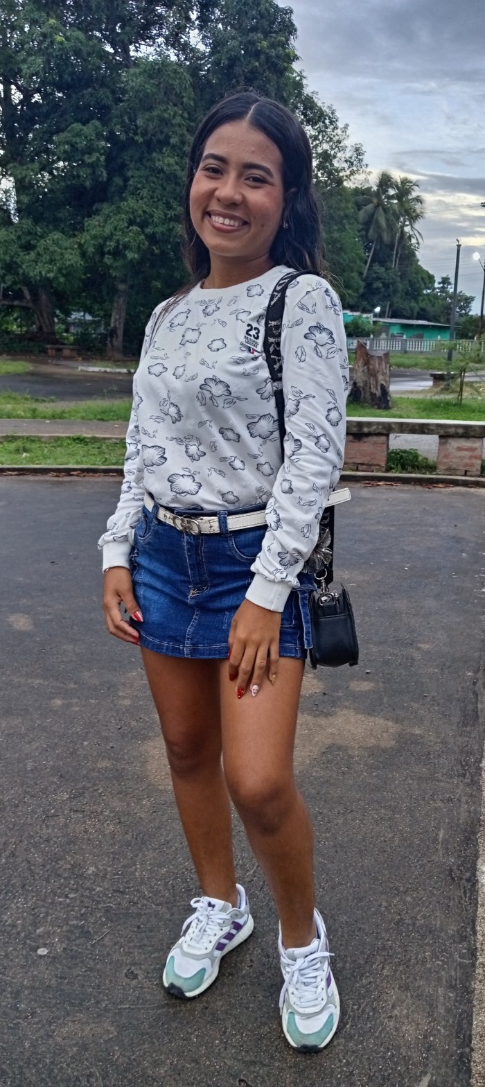 Sexo mientras hablamos por teléfono.